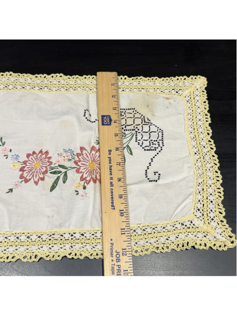 Vtg Cottagecore Floral Embroidered Dresser Scarf Table Runner Lace Trim 33.75x12